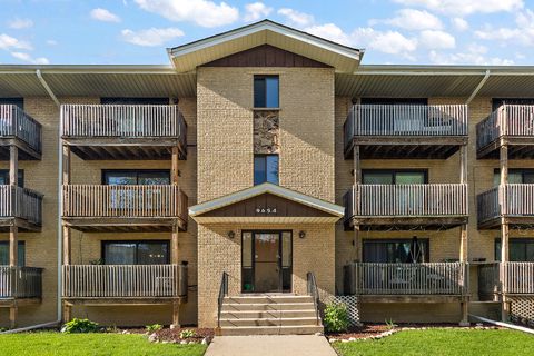 Tiny photo for 9654 NOTTINGHAM Avenue #1C, Chicago Ridge, IL 60415 (MLS # 12635095)