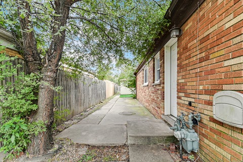 Tiny photo for 14905 Edbrooke Avenue, Dolton, IL 60419 (MLS # 12770420)