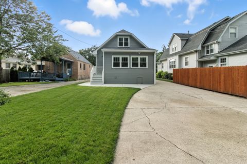 Tiny photo for 6233 N Sayre Avenue, Chicago, IL 60631 (MLS # 12456038)