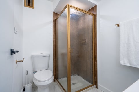 Tiny photo for 6300 N Sheridan Road #802, Chicago, IL 60660 (MLS # 12742938)