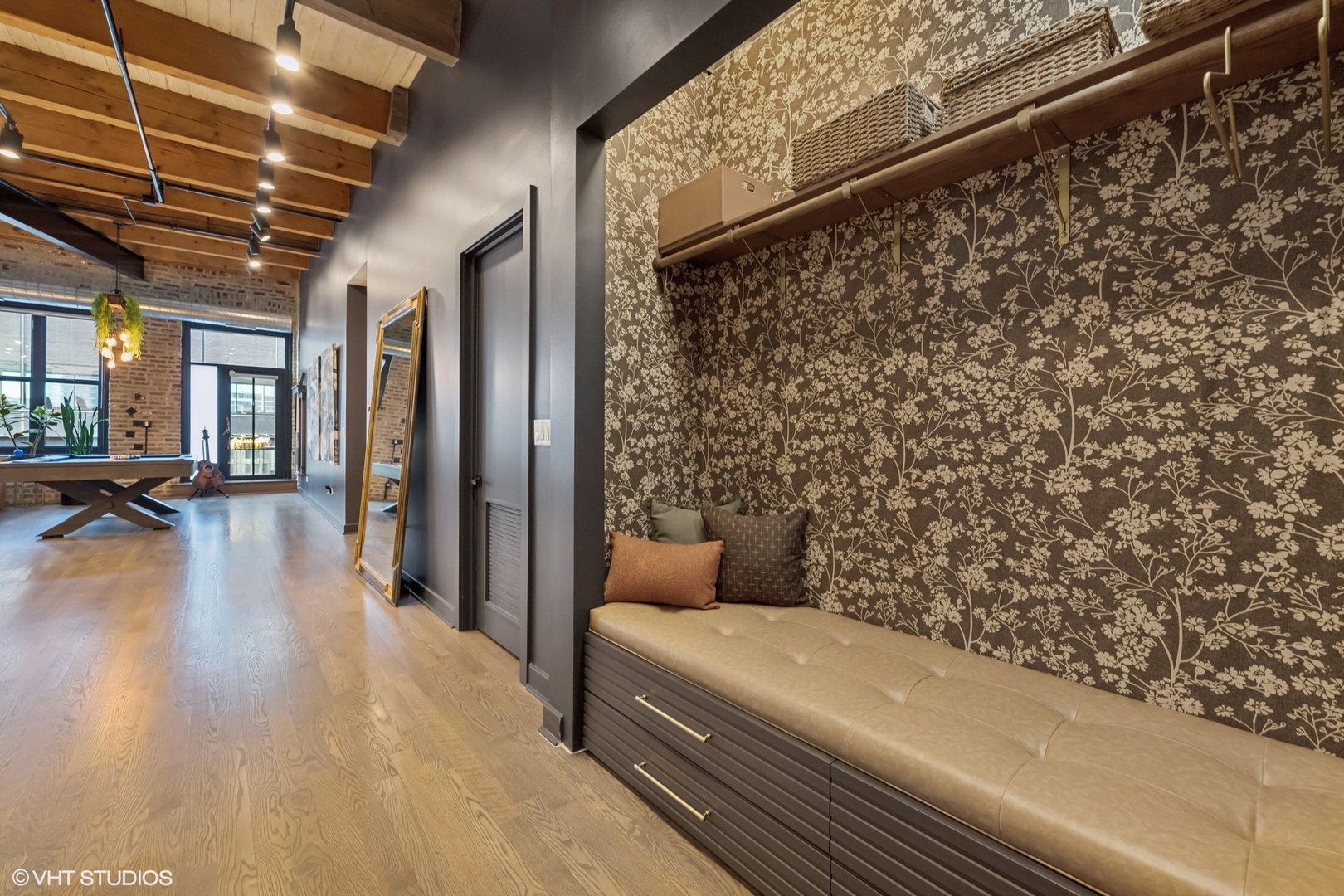 154 W Hubbard Street 603