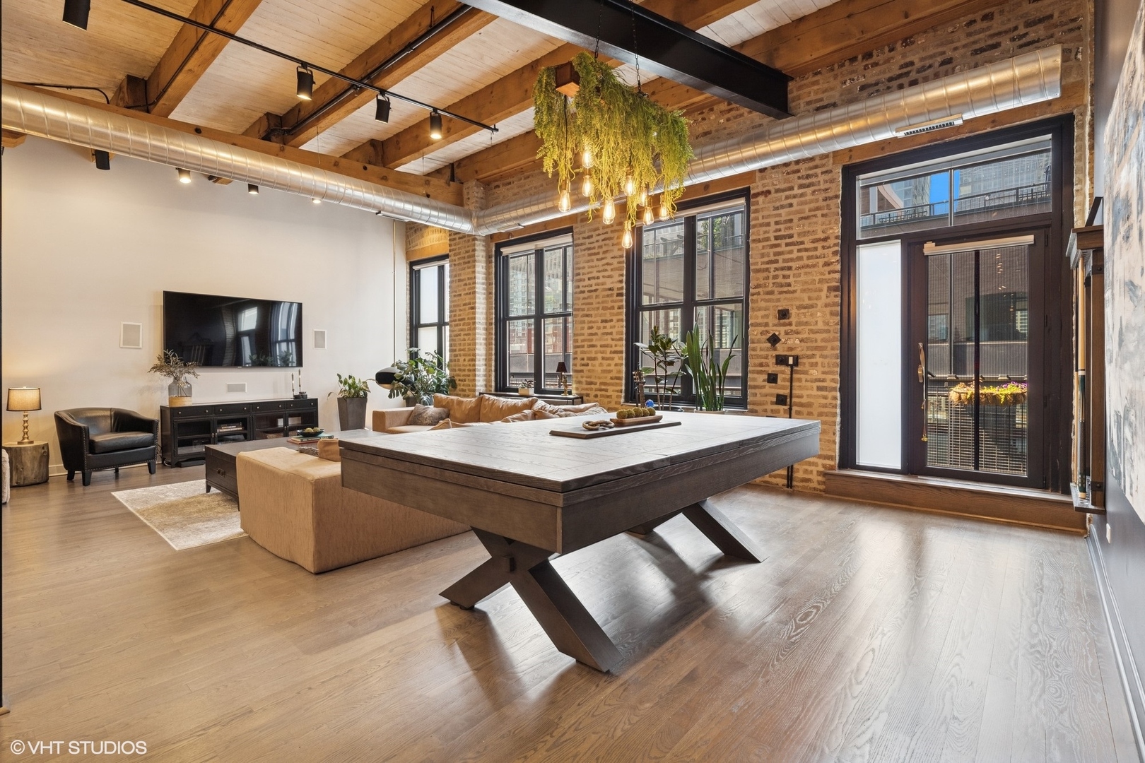 154 W Hubbard Street 603