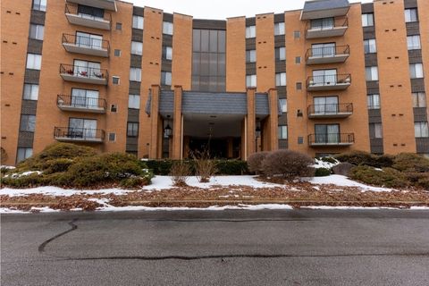 Photo of 700 N BRUCE Lane #616, Glenwood, IL 60425 (MLS # 12565931)