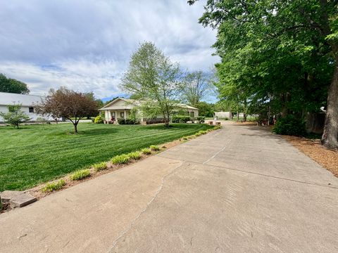 Tiny photo for 2123 North Avenue, Metropolis, IL 62960 (MLS # 12621317)