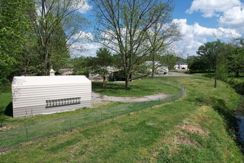 Tiny photo for 2123 North Avenue, Metropolis, IL 62960 (MLS # 12621317)