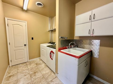 Tiny photo for 2123 North Avenue, Metropolis, IL 62960 (MLS # 12621317)