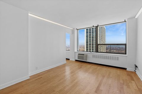 Tiny photo for 1460 N Sandburg Street #2904, Chicago, IL 60610 (MLS # 12597547)