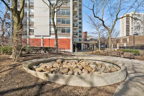 Tiny photo for 1460 N Sandburg Street #2904, Chicago, IL 60610 (MLS # 12597547)