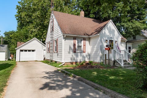 Photo of 1109 N Mill Street, Pontiac, IL 61764 (MLS # 12705596)