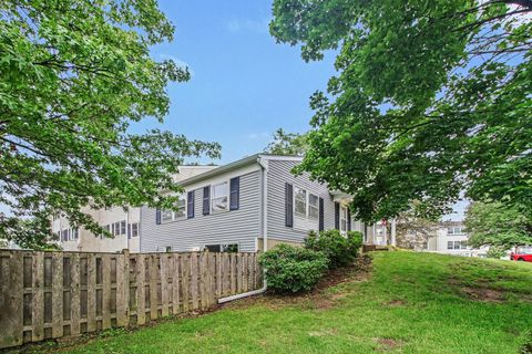 Tiny photo for 1938 Oxford Court, Schaumburg, IL 60194 (MLS # 12701816)