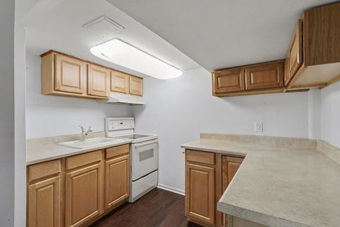 Tiny photo for 1938 Oxford Court, Schaumburg, IL 60194 (MLS # 12701816)