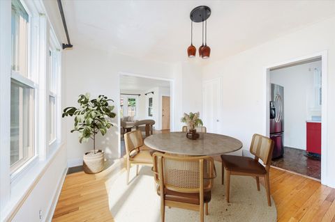 Tiny photo for 1212 N Harvey Avenue, Oak Park, IL 60302 (MLS # 12475277)