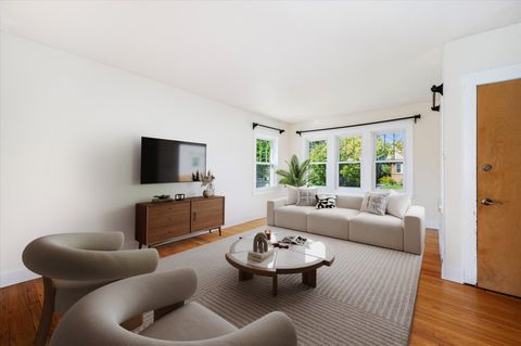 Tiny photo for 1212 N Harvey Avenue, Oak Park, IL 60302 (MLS # 12475277)