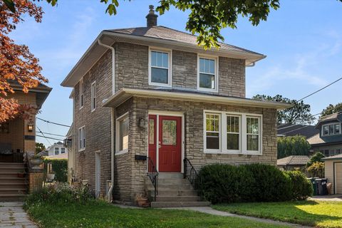 Tiny photo for 1212 N Harvey Avenue, Oak Park, IL 60302 (MLS # 12475277)