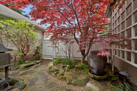 Tiny photo for 2621 W Windsor Avenue, Chicago, IL 60625 (MLS # 12613784)