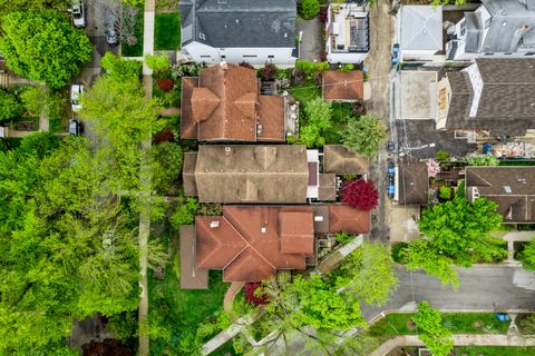 Tiny photo for 2621 W Windsor Avenue, Chicago, IL 60625 (MLS # 12613784)
