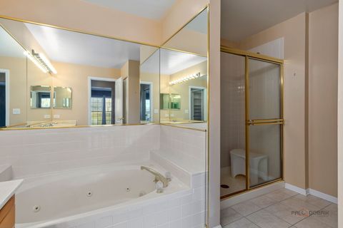 Tiny photo for 1576 Poplar Creek Drive, Hoffman Estates, IL 60169 (MLS # 12580068)