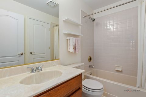 Tiny photo for 1576 Poplar Creek Drive, Hoffman Estates, IL 60169 (MLS # 12580068)