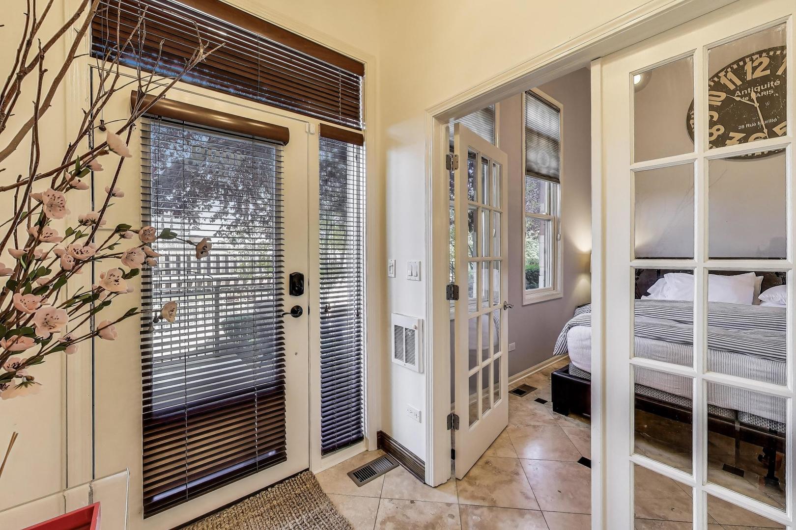 1009 N Riverwalk Street