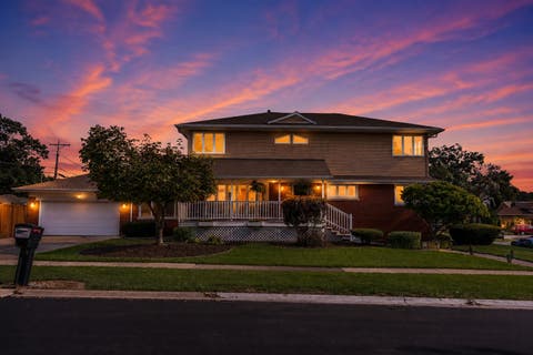 Photo of 8336 W 94th Street, Hickory Hills, IL 60457 (MLS # 12718282)