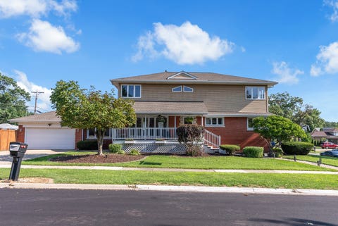 Tiny photo for 8336 W 94th Street, Hickory Hills, IL 60457 (MLS # 12718282)