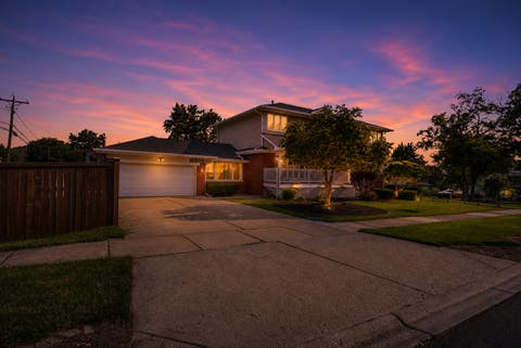 Tiny photo for 8336 W 94th Street, Hickory Hills, IL 60457 (MLS # 12718282)