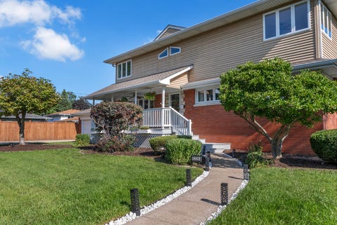 Tiny photo for 8336 W 94th Street, Hickory Hills, IL 60457 (MLS # 12718282)