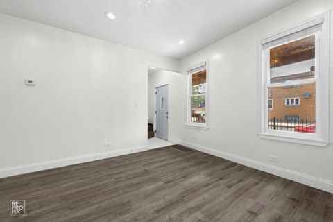 Tiny photo for 2237 S Oakley Avenue, Chicago, IL 60608 (MLS # 12715696)