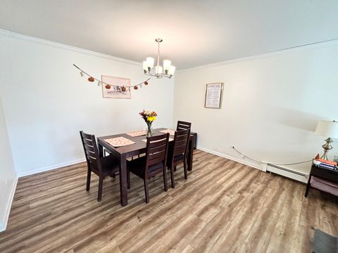 Tiny photo for 1321 S Finley Road #107, Lombard, IL 60148 (MLS # 12503219)