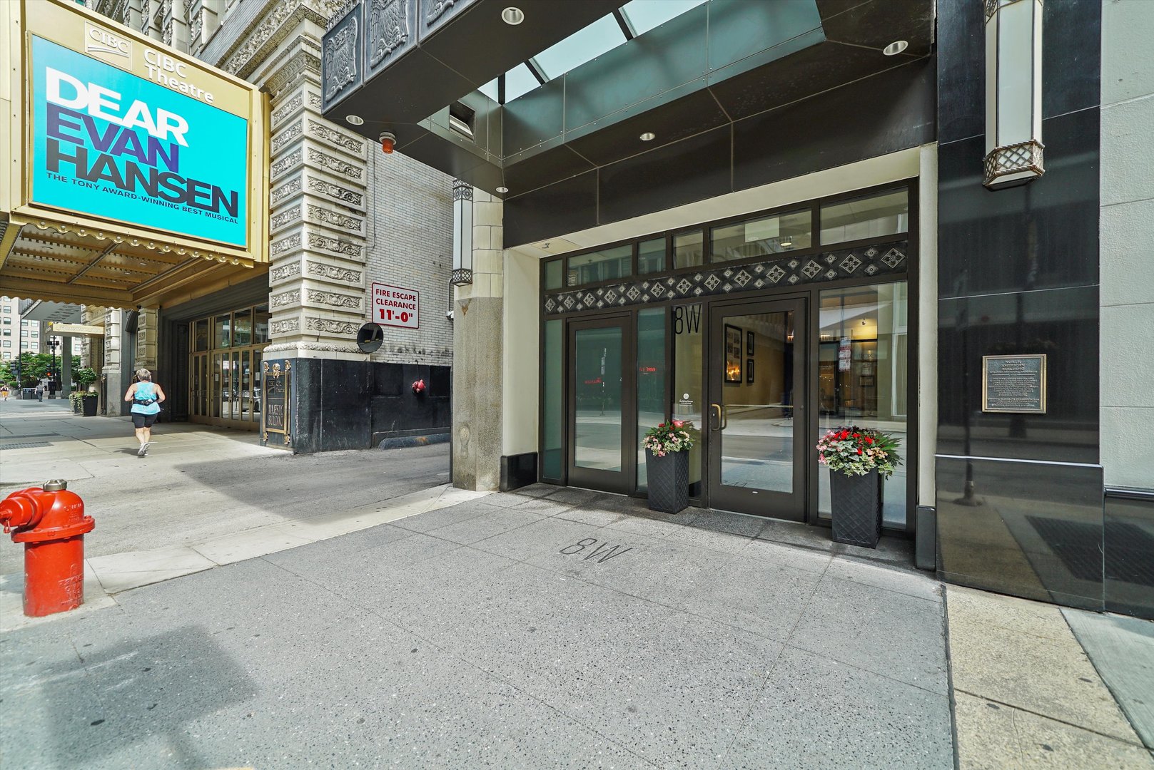 8 W MONROE Street 1604