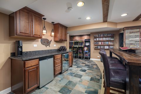 Tiny photo for 1009 Bennett Court, North Aurora, IL 60542 (MLS # 12566749)