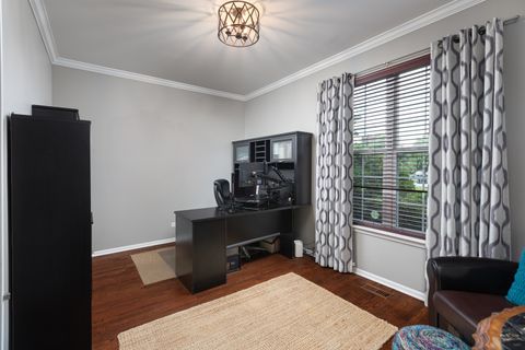 Tiny photo for 1009 Bennett Court, North Aurora, IL 60542 (MLS # 12566749)