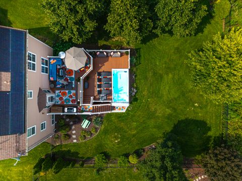 Tiny photo for 1009 Bennett Court, North Aurora, IL 60542 (MLS # 12566749)