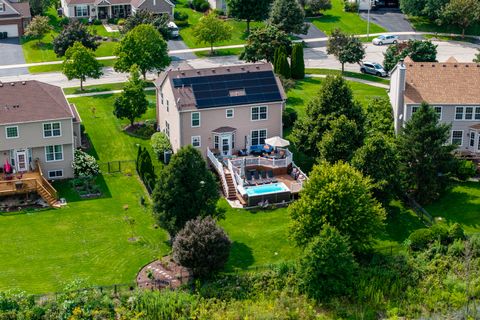 Tiny photo for 1009 Bennett Court, North Aurora, IL 60542 (MLS # 12566749)