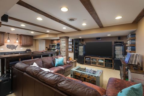 Tiny photo for 1009 Bennett Court, North Aurora, IL 60542 (MLS # 12566749)