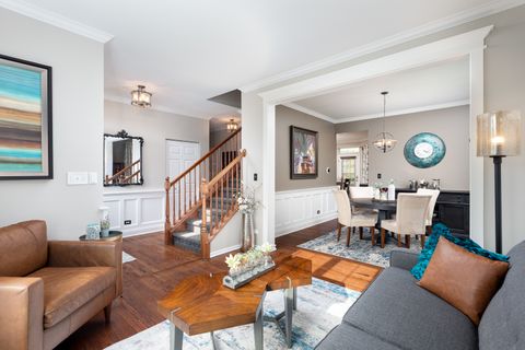 Tiny photo for 1009 Bennett Court, North Aurora, IL 60542 (MLS # 12566749)