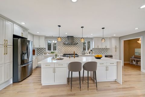 Tiny photo for 3220 Meyers Road, Oak Brook, IL 60523 (MLS # 12338958)