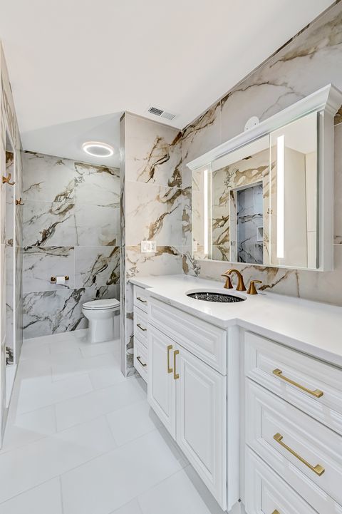 Tiny photo for 3220 Meyers Road, Oak Brook, IL 60523 (MLS # 12338958)