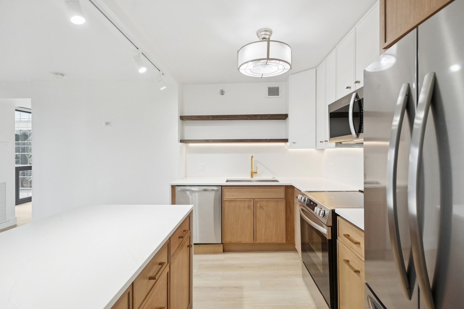 200 N Dearborn Street 4301