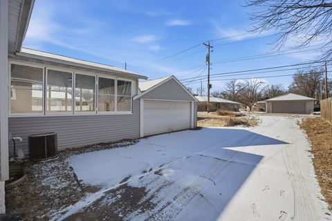 Tiny photo for 2350 38th Street, Rock Island, IL 61201 (MLS # 12557228)