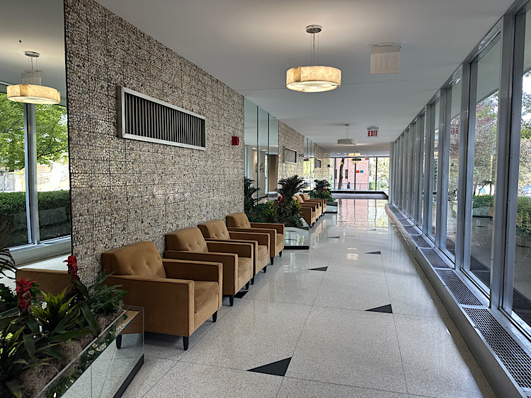 3950 N Lake Shore Drive 523D