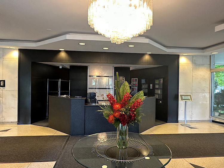 3950 N Lake Shore Drive 523D