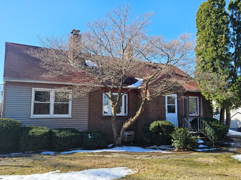 Tiny photo for 1517 W Kimberly Road, Davenport, IA 52806 (MLS # 12736963)