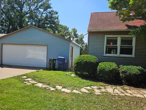 Tiny photo for 1517 W Kimberly Road, Davenport, IA 52806 (MLS # 12736963)