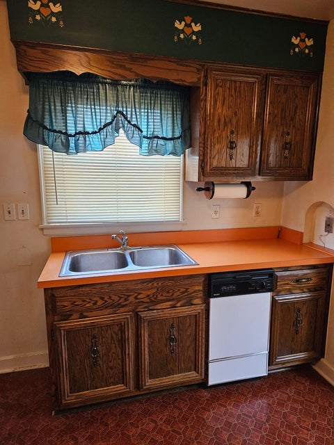 Tiny photo for 1517 W Kimberly Road, Davenport, IA 52806 (MLS # 12736963)