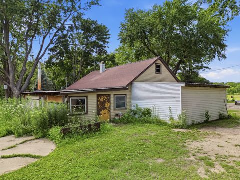 Tiny photo for 30399 PRAIRIE Street, Rock Falls, IL 61071 (MLS # 12687633)