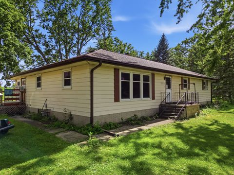 Photo of 30399 PRAIRIE Street, Rock Falls, IL 61071 (MLS # 12687633)