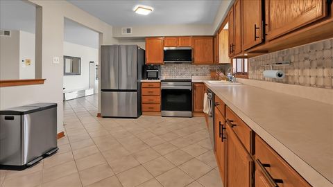 Tiny photo for 10985 S 84th Avenue #3B, Palos Hills, IL 60465 (MLS # 12599769)