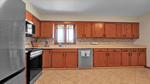 Tiny photo for 10985 S 84th Avenue #3B, Palos Hills, IL 60465 (MLS # 12599769)