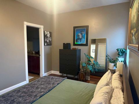 Tiny photo for 1967 W Cullom Avenue #3, Chicago, IL 60613 (MLS # 12676106)